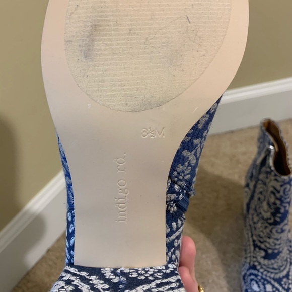 Indigo Rd. Booties - Picture 3 of 3